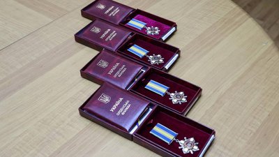 У Житомирі рідним загиблих за Україну воїнів передали державні нагороди