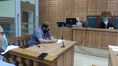 Перше судове засідання щодо підозрюваного у стрілянині в дітей відбулося у Тернополі