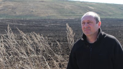 Безпілотний трактор розмінування поля фермерство Долина Донецька область Безпілотний трактор розмінування поля фермерство Долина Донецька область