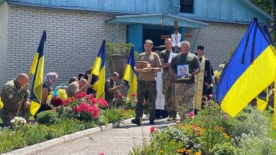На Волині попрощалися із 40-річним загиблим бійцем
