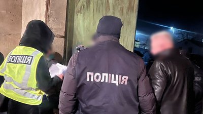 Вимагав у підприємця гроші за оренду приміщень: на Вінниччині затримали керівника райавтодору Вимагав у підприємця гроші за оренду приміщень: на Вінниччині затримали керівника райавтодору