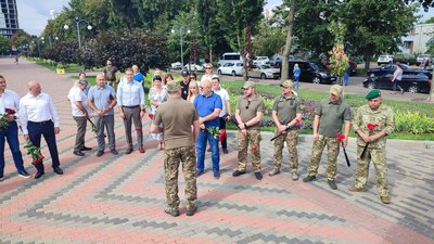 У Черкасах вперше відзначають День державності У Черкасах вперше відзначають День державності