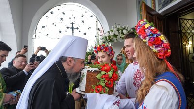 Предстоятель ПЦУ Епіфаній освятив іконостас в одному з храмів Тернопільщини Предстоятель ПЦУ Епіфаній освятив іконостас в одному з храмів Тернопільщини