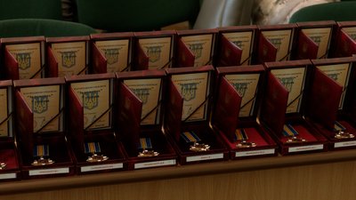 Ордени "За мужність": у Чернігові 7 червня 2024 року вручили родинам загиблих військових
