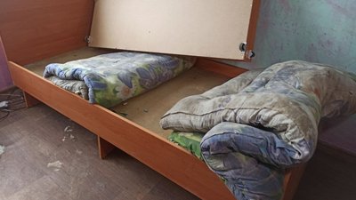 Гуртожиток для переселенців у Новгородці. Хто там живе та в яких умовах Гуртожиток для переселенців у Новгородці. Хто там живе та в яких умовах