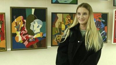 Студентка, картини якої презентували на виставці Студентка, картини якої презентували на виставці