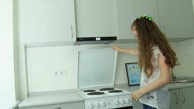 Гроші надав уряд Німеччини. На Луганщині переселенцям передали 19 квартир Гроші надав уряд Німеччини. На Луганщині переселенцям передали 19 квартир