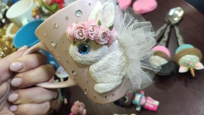 Інженерка з Тернополя перетворює звичайні горнята на дизайнерські Інженерка з Тернополя перетворює звичайні горнята на дизайнерські