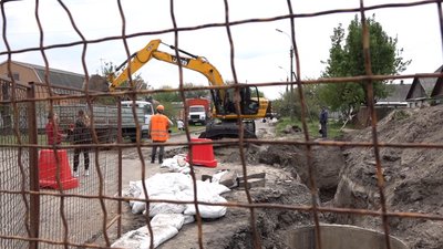 Порив труб, встановлених 60 років тому, ліквідували у Черкасах Порив труб, встановлених 60 років тому, ліквідували у Черкасах