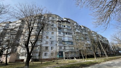 Військові РФ продовжують руйнувати обстрілами будинки херсонців