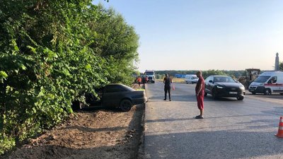 На Львівщині водій автівки наїхав на працівника дорожньої служби