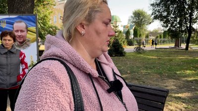 "Кожен, хто в цій алеї рідна людина": у Прилуках вшанували пам'ять загиблим бійцям "Кожен, хто в цій алеї рідна людина": у Прилуках вшанували пам'ять загиблим бійцям