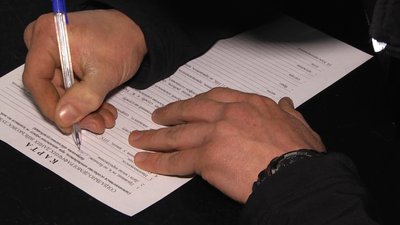 Обов'язкова умова потрапляння на службу до сил спецоперацій - успішне складання тесту на нервову та психічну стійкість і розумові здібності. Фото: Суспільне. Поділля.