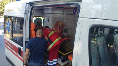 Вибіг на дорогу раптово: у Луцьку семирічний хлопчик потрапив під колеса авто Вибіг на дорогу раптово: у Луцьку семирічний хлопчик потрапив під колеса авто