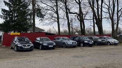 Авто під виглядом гуманітарної допомоги