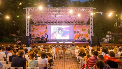 Конфлікт між Довженко-Центром та УКФ — що відбувається з цьогорічним конкурсом на гранти? Конфлікт між Довженко-Центром та УКФ — що відбувається з цьогорічним конкурсом на гранти?