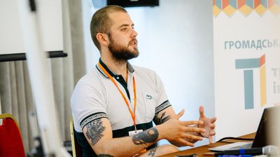 "Я відчув наскільки важлива солідарність". Спогади кримчанина про окупацію півострова "Я відчув наскільки важлива солідарність". Спогади кримчанина про окупацію півострова