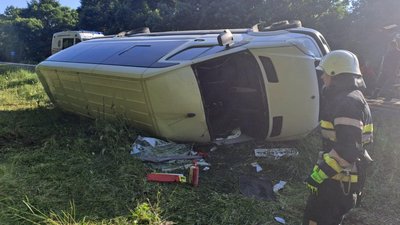 Травмувалися шість пасажирів: на Волині зіштовхнулися автобус і вантажівка