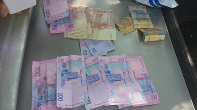 Продавав амфетамін біля школи: закарпатця підозрюють у збуті наркотиків