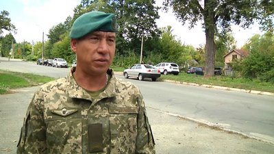 На Житомирщині попрощалися із загиблим на Сході України морським піхотинцем Артуром Голубом На Житомирщині попрощалися із загиблим на Сході України морським піхотинцем Артуром Голубом