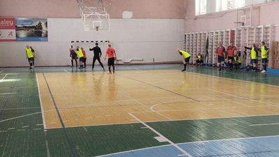 У Сумах ветерани грали у футзал: як це було У Сумах ветерани грали у футзал: як це було