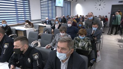 У Франківській міській лікарні №1 не вистачає ліків для лікування хворих на COVID-19 У Франківській міській лікарні №1 не вистачає ліків для лікування хворих на COVID-19