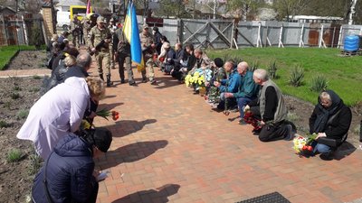 "Написав, що їде в Бахмут, а за тиждень загинув". У Сумах попрощалися з воїном Валерієм Бубновим "Написав, що їде в Бахмут, а за тиждень загинув". У Сумах попрощалися з воїном Валерієм Бубновим