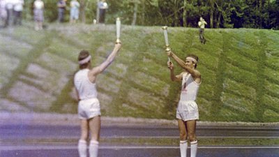 Ніс олімпійський вогонь у Києві в 1980 році. Сергій Пасько. СУСПІЛЬНЕ | ЛЮДИ Ніс олімпійський вогонь у Києві в 1980 році. Сергій Пасько. СУСПІЛЬНЕ | ЛЮДИ