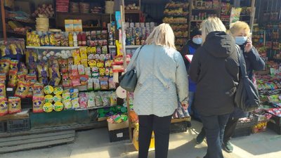 У Кропивницькому перевірили ціни на продукти першої необхідності на ринку "Черемушки" У Кропивницькому перевірили ціни на продукти першої необхідності на ринку "Черемушки"