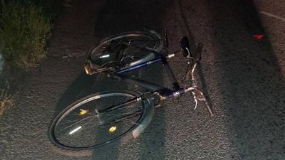 Збив велосипедиста та в'їхав у авто: на Черкащині затримали уманчанина напідпитку Збив велосипедиста та в'їхав у авто: на Черкащині затримали уманчанина напідпитку