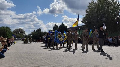 На Дніпропетровщині попрощаються із 42-річним бійцем Олексієм Колядою