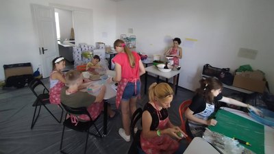 “Пластові батончики”. У Львові пластуни виготовляють енергетичні батончики для військових “Пластові батончики”. У Львові пластуни виготовляють енергетичні батончики для військових