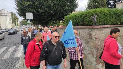4 місяці без зарплати: працівники Луцьктепло вийшли на пікет