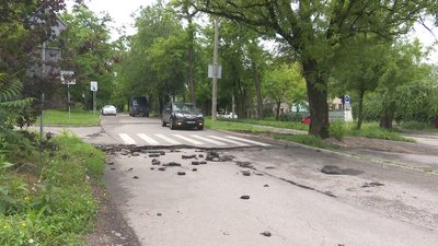 Підтоплення і знеструмлення. На Дніпропетровщині долають наслідки негоди Підтоплення і знеструмлення. На Дніпропетровщині долають наслідки негоди