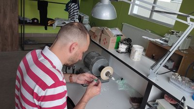 Виготовляють ортодонтичні апарати: на Волинь переїхало підприємство з Харківщини Виготовляють ортодонтичні апарати: на Волинь переїхало підприємство з Харківщини