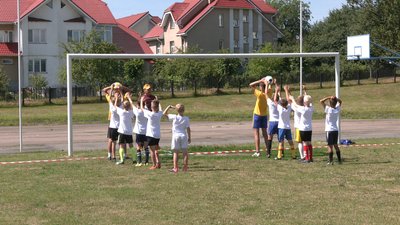 На Рівненщині провели відкриті уроки з футболу для дітей На Рівненщині провели відкриті уроки з футболу для дітей