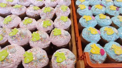 Сім тисяч пасок виготовляють за добу на Бердичівському хлібозаводі на Житомирщині Сім тисяч пасок виготовляють за добу на Бердичівському хлібозаводі на Житомирщині