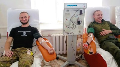 Донорство на потреби поранених. Миколаївські нацгвардійці здали кров