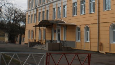У Херсоні третій день поспіль мінують навчальний заклад