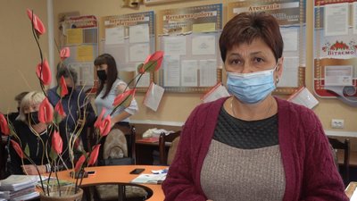 "Тиску на вчителів не має бути". Педагоги з Почаєва розповіли, чому не щепилися "Тиску на вчителів не має бути". Педагоги з Почаєва розповіли, чому не щепилися