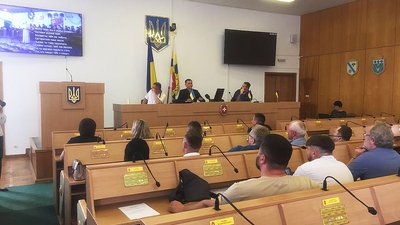 Рівнеоблрада не зібрала кворуму для рішення про УПЦ (МП). Основні моменти засідання
