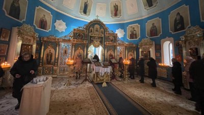 "Молимося за мир в Україні": у Черкасах три парафії відзначають Різдво 25 грудня