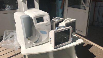 Червоний хрест передав обладнання до обласного перинатального центру в Івано-Франківську Червоний хрест передав обладнання до обласного перинатального центру в Івано-Франківську