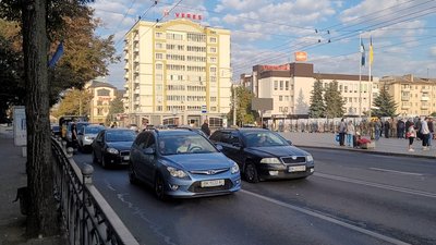 Загальнонаціональна хвилина мовчання: з 30 вересня у центрі Рівного щоранку перекриватимуть рух Загальнонаціональна хвилина мовчання: з 30 вересня у центрі Рівного щоранку перекриватимуть рух