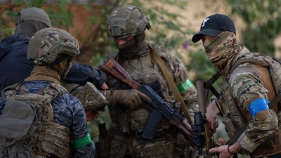 Бійці ГУР на Березняках у Києві, де сталася перестрідка між спецслужбами 2 вересня