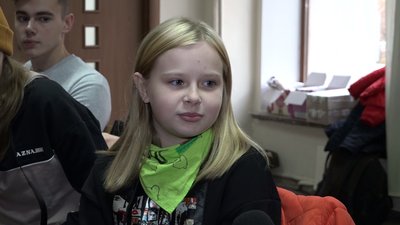Майстер-класи та заняття з психологом: в Житомирі працює осінній табір для дітей-переселенців Майстер-класи та заняття з психологом: в Житомирі працює осінній табір для дітей-переселенців