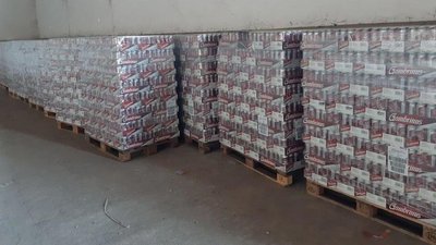 На Закарпатті у 43-річного підприємця вилучили майже 45 тис. банок контрафактного пива