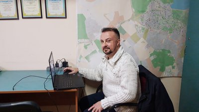 Професор з Тернополя розпочав свій ранок у "Пункті незламності"