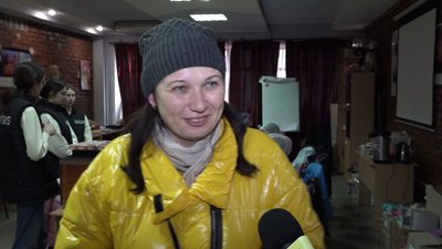 Майстер-класи та заняття з психологом: в Житомирі працює осінній табір для дітей-переселенців Майстер-класи та заняття з психологом: в Житомирі працює осінній табір для дітей-переселенців