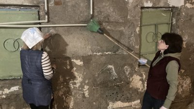 Випускники одного з ліцеїв на Харківщині збирають гроші на ремонт укриття Випускники одного з ліцеїв на Харківщині збирають гроші на ремонт укриття